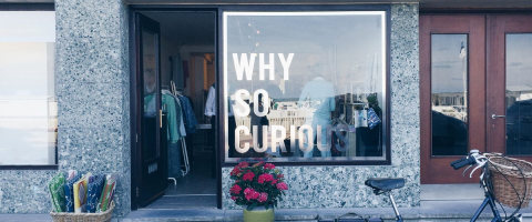 Why so curious - popup store Knokke